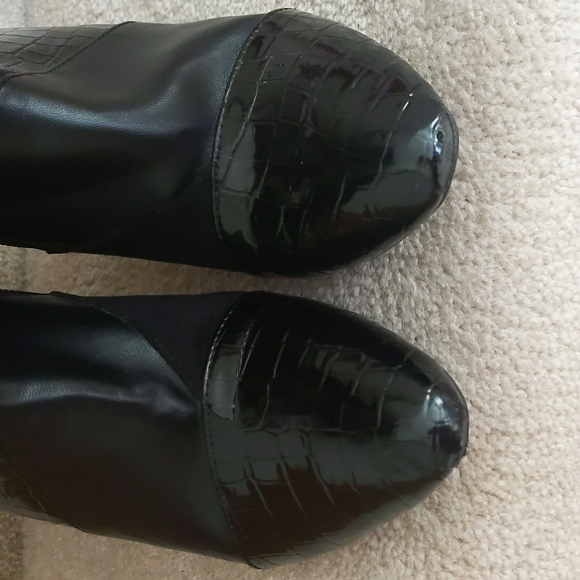 Rialto Casilda Mixed Textured Stiletto Booties 8M Black - Picture 4 of 16